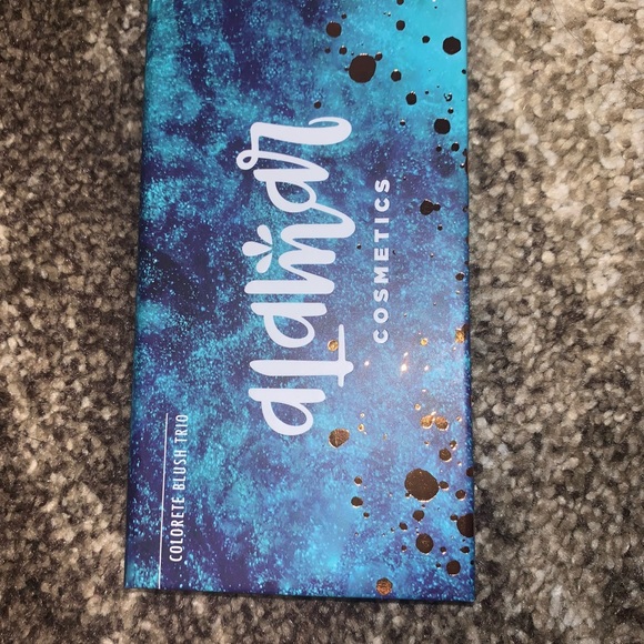 Alamar Blush Pallet - Picture 2 of 2